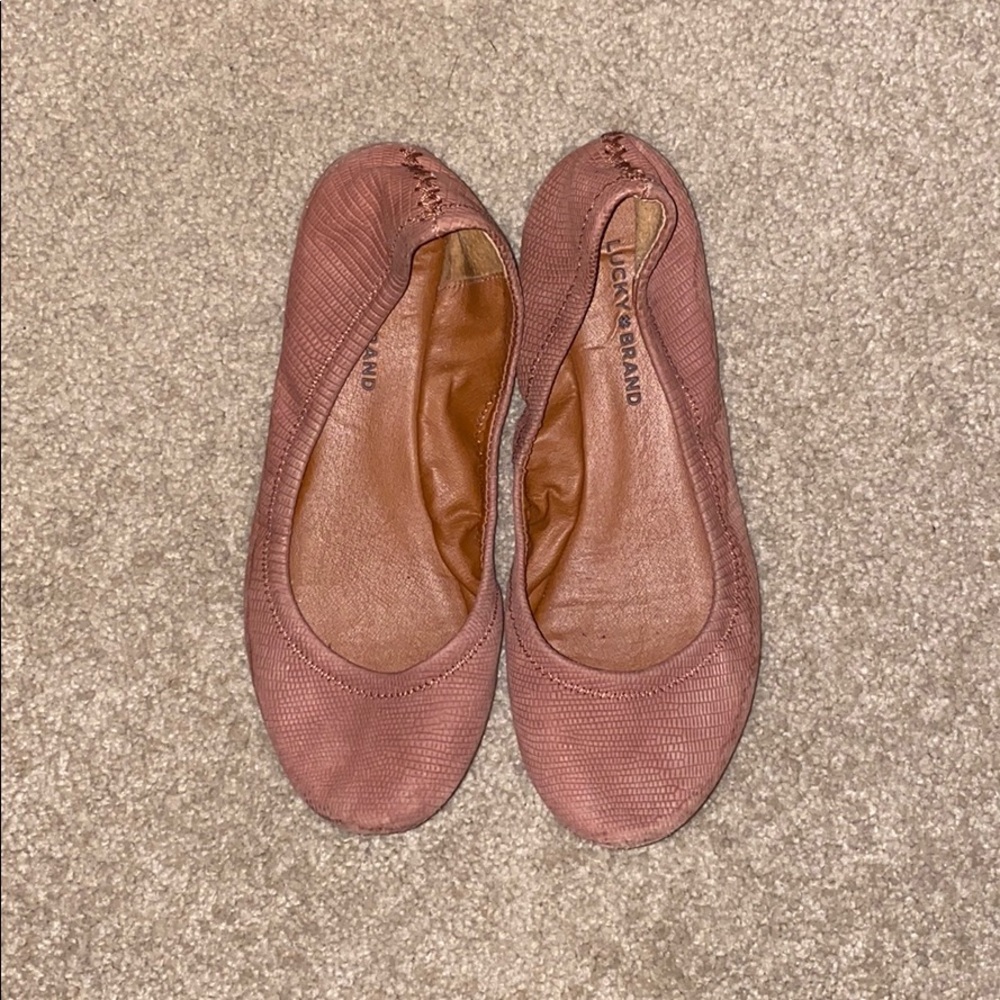Mauve flats